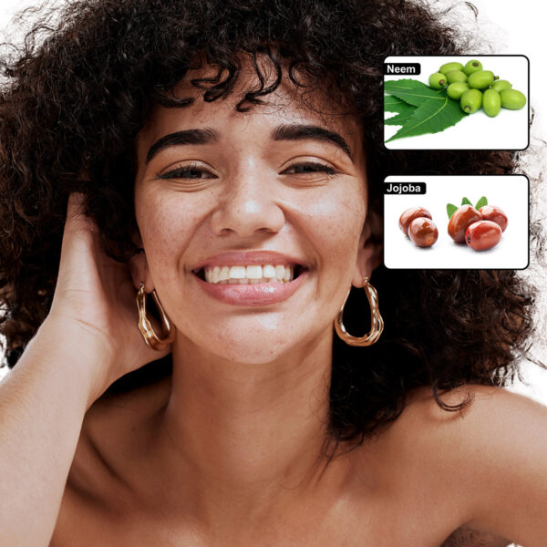 Mild Soothing Facial Cleanser (237mL) - Image 3